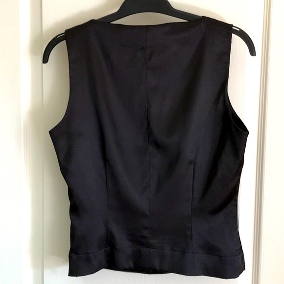 InWear Dressy Black Sleeveless Top with Embossed Flower Beading, Size 4 - Picture 2 of 14
